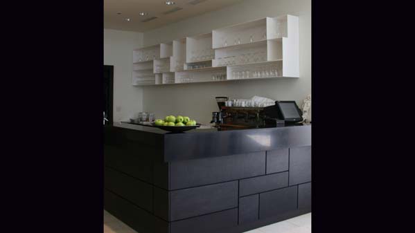 Hotel & Resort Novi- bar counter No.2